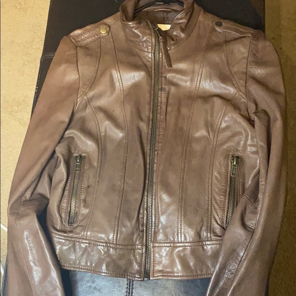 H&M - Picture 2 of 7